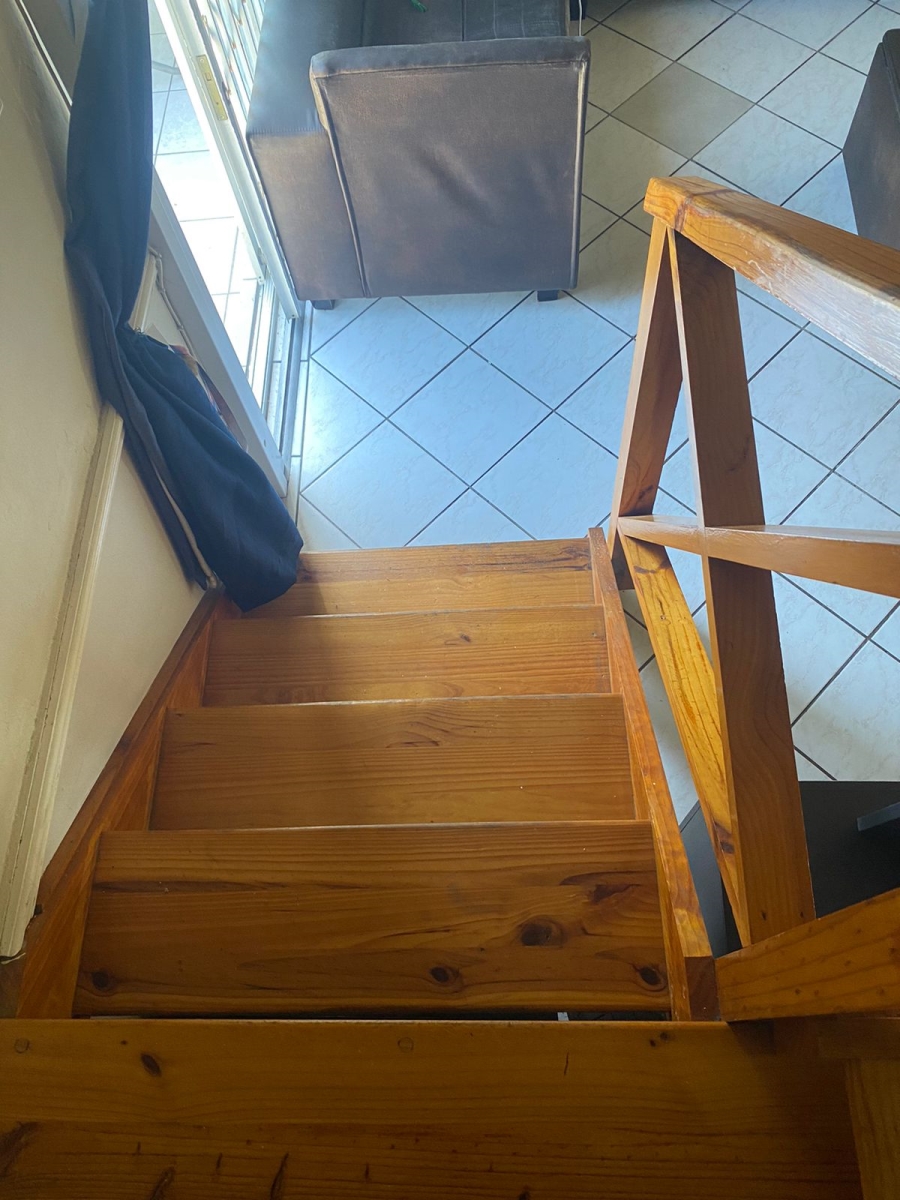 To Let 1 Bedroom Property for Rent in Humewood Extension Eastern Cape